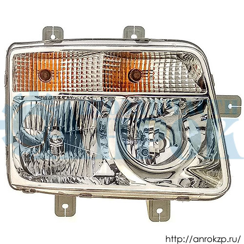 Фара правая (12-) 92102-7C500 / 921027C500 от производителя МК для автомобиля HYUNDAI HD170/450.